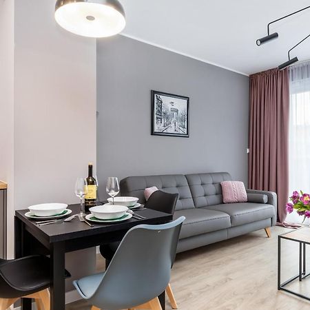 Modern City Center Apartments By Noclegi Renters Posen Exterior foto