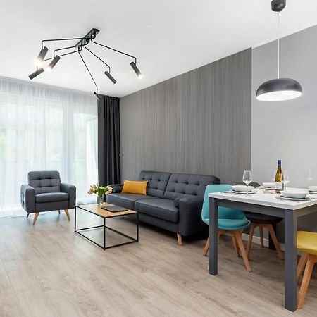 Modern City Center Apartments By Noclegi Renters Posen Exterior foto