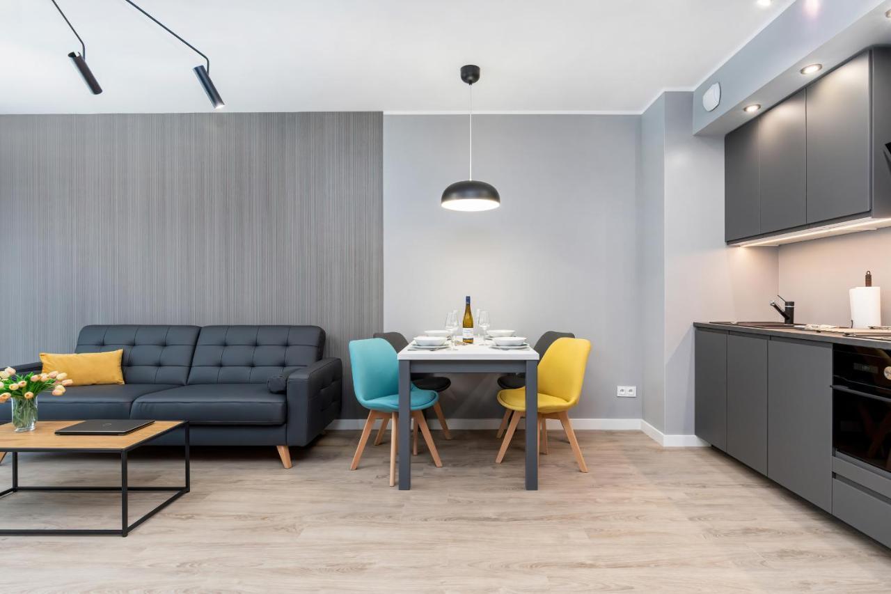 Modern City Center Apartments By Noclegi Renters Posen Exterior foto