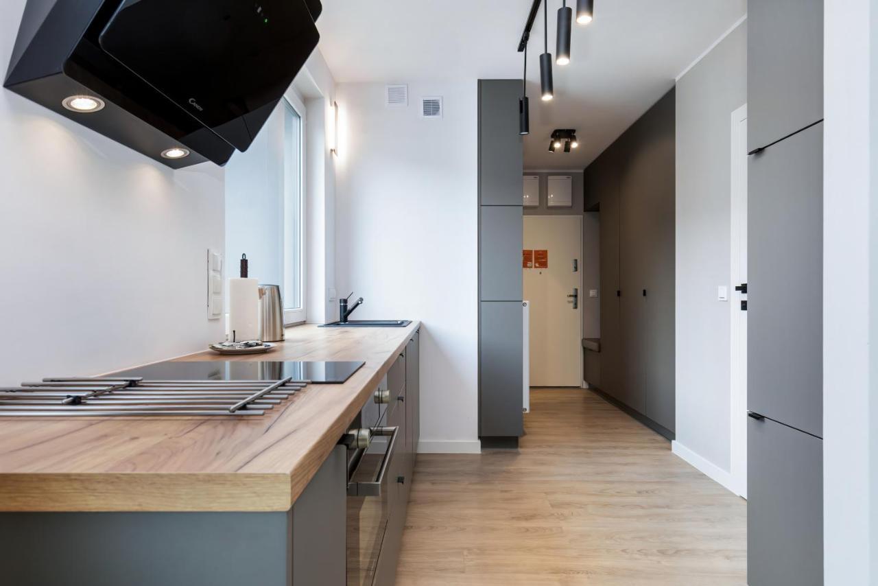Modern City Center Apartments By Noclegi Renters Posen Exterior foto