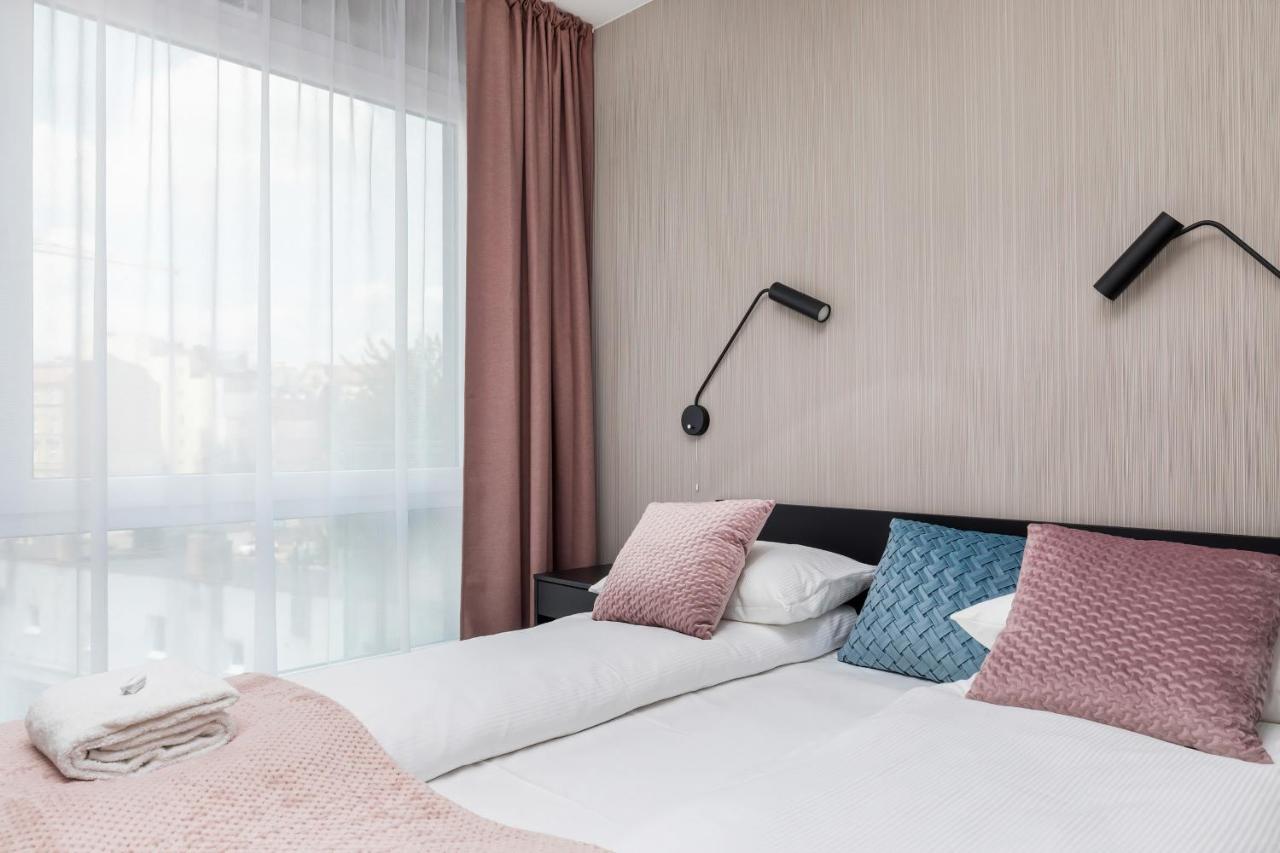 Modern City Center Apartments By Noclegi Renters Posen Exterior foto