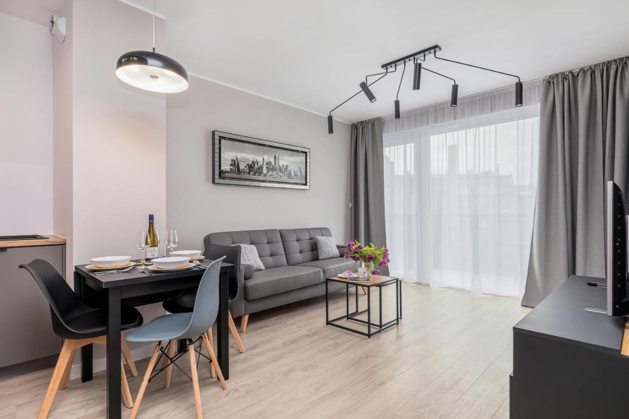 Modern City Center Apartments By Noclegi Renters Posen Exterior foto