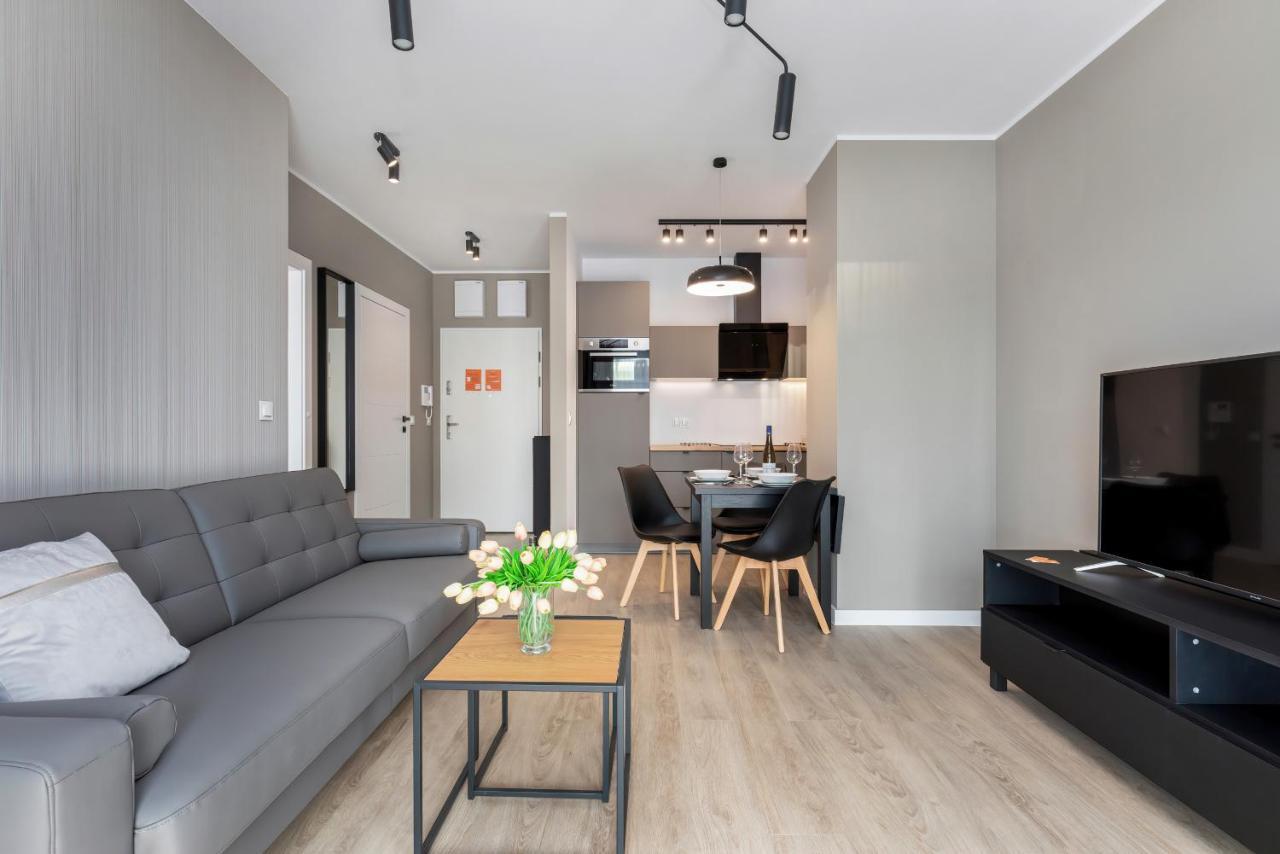 Modern City Center Apartments By Noclegi Renters Posen Exterior foto